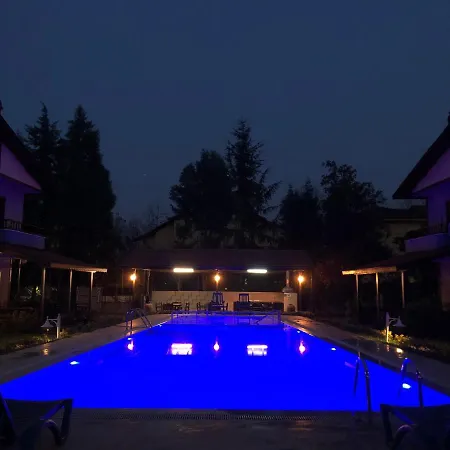 Villa Four Season Four *